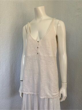 Eileen Fisher Cream V-Neck Linen Knit Button-Front Tank